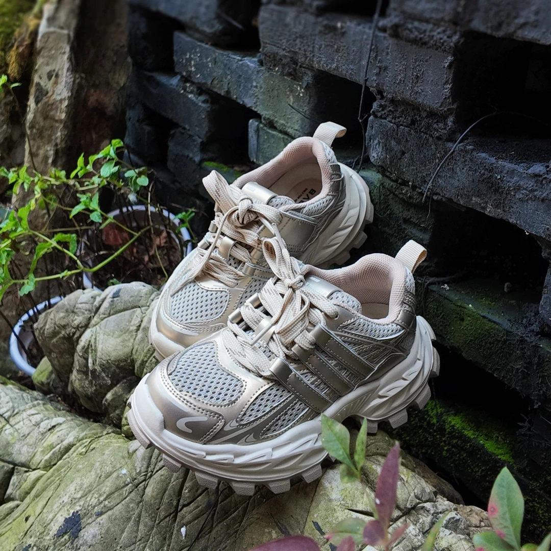 宝贝传奇2025秋季金属亮色轮胎户外老爹鞋25C121101