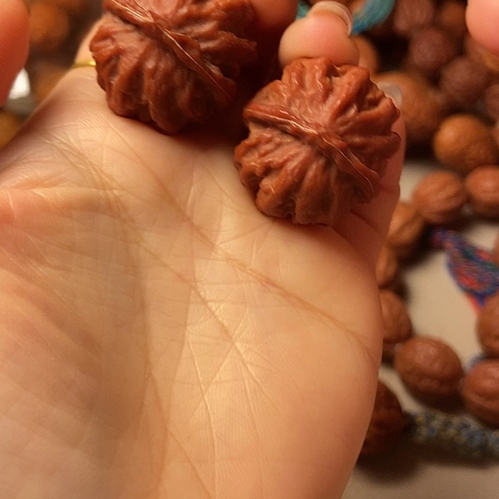 文玩核桃手串小手捻