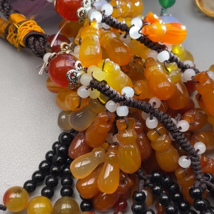 玛瑙/玉髓颈饰未镶嵌羽**缘