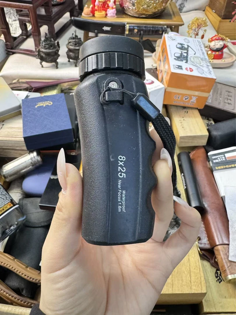 A户外实用单筒望远镜056