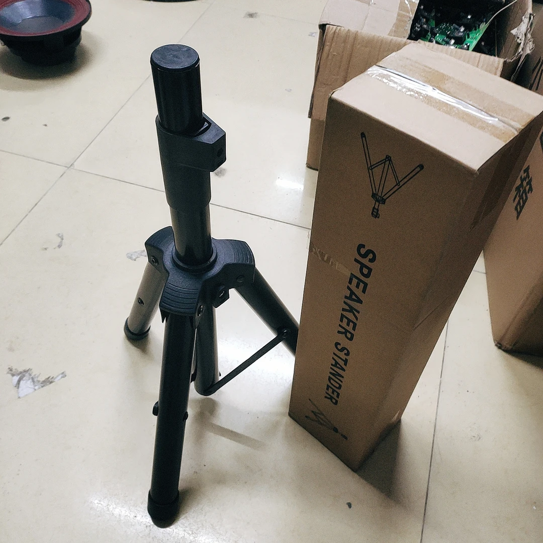 音响配件三脚支架可调节高低一对的价钱