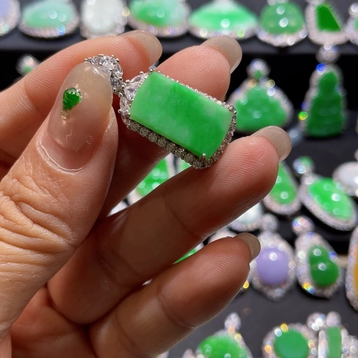 翡翠银S925镶嵌颈饰