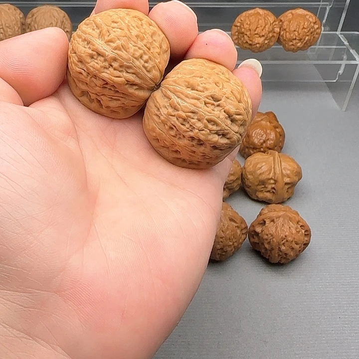 竹***哥核桃铁锤妹妹文玩核桃