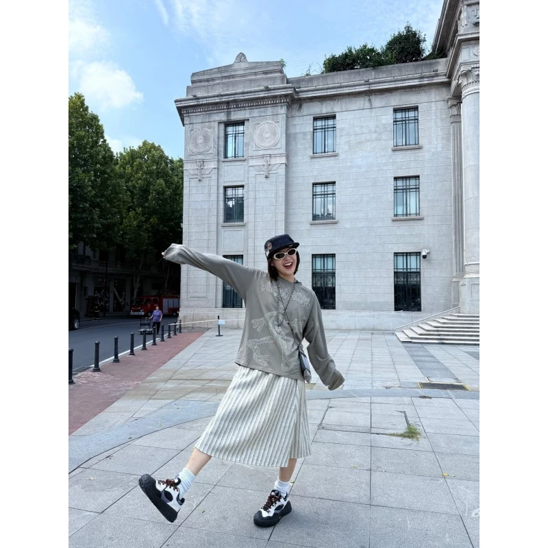 韩系慵懒风设计感时髦气质印花长袖上衣温柔休闲显瘦半身裙两件套