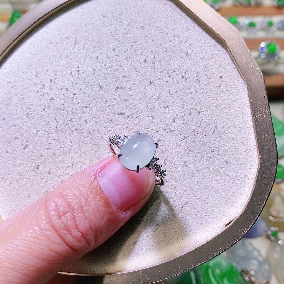 【闪购商品】翡翠挂件未镶嵌裸石