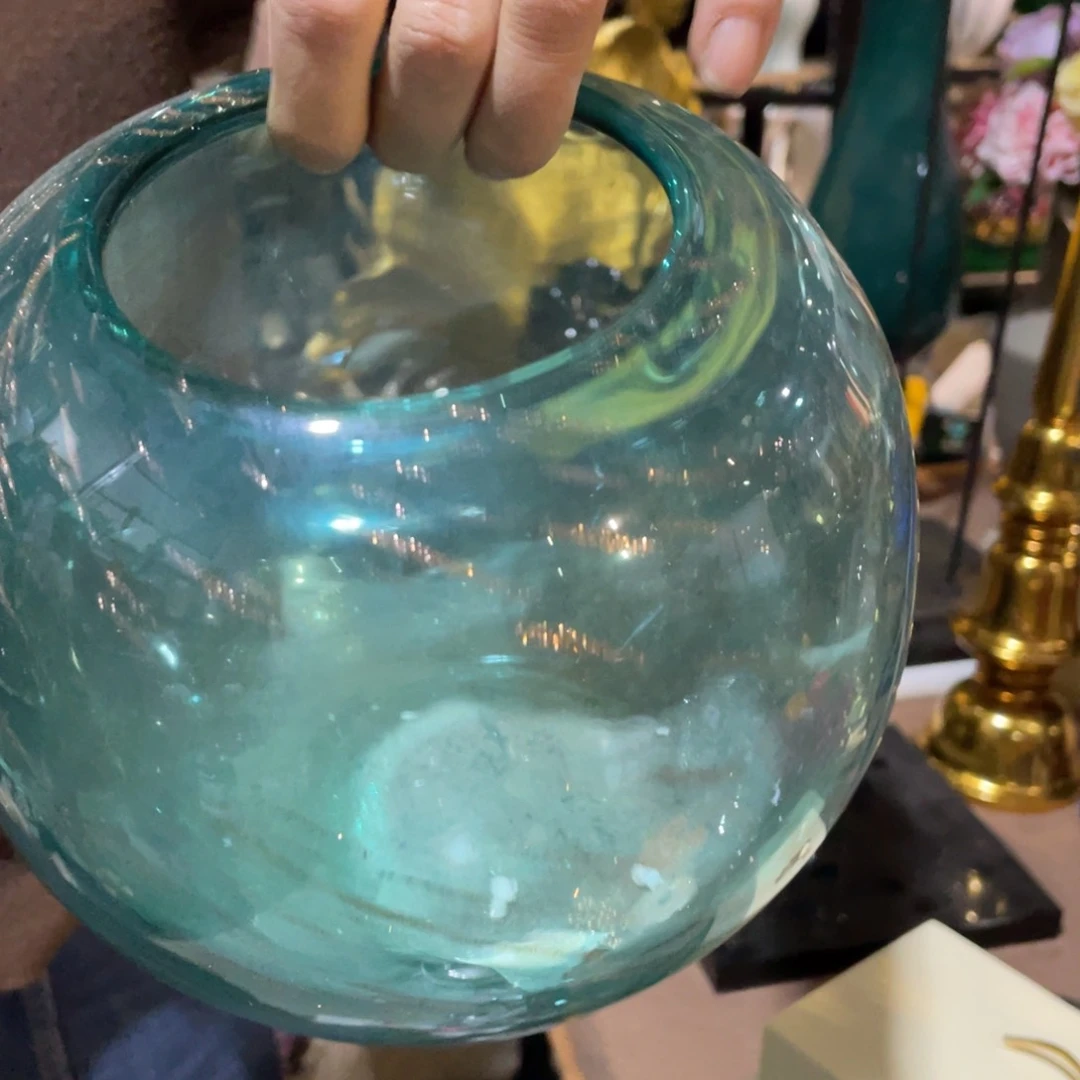 陶瓷花瓶，家居摆件。