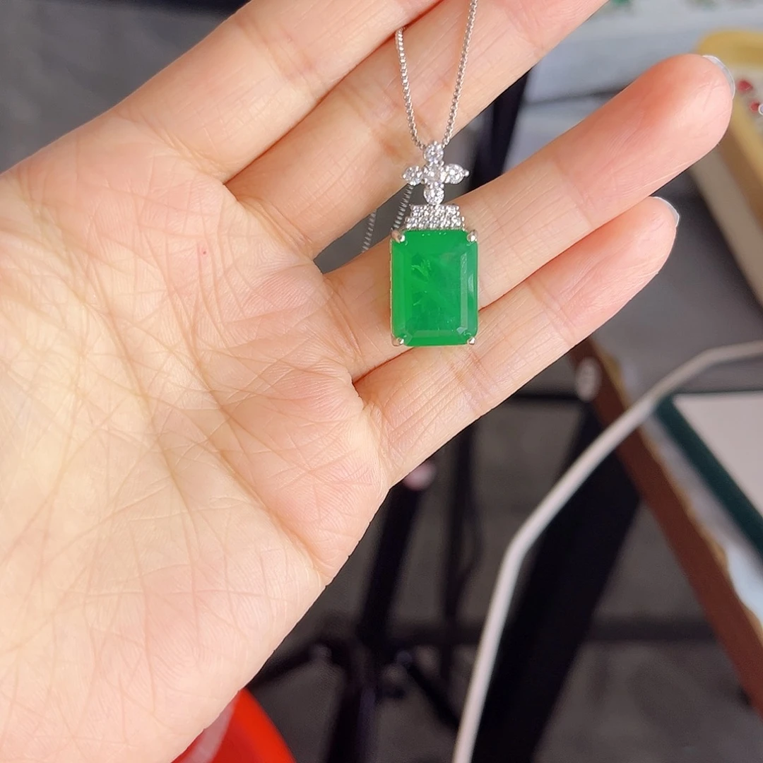 颈饰银S925镶嵌祖母绿