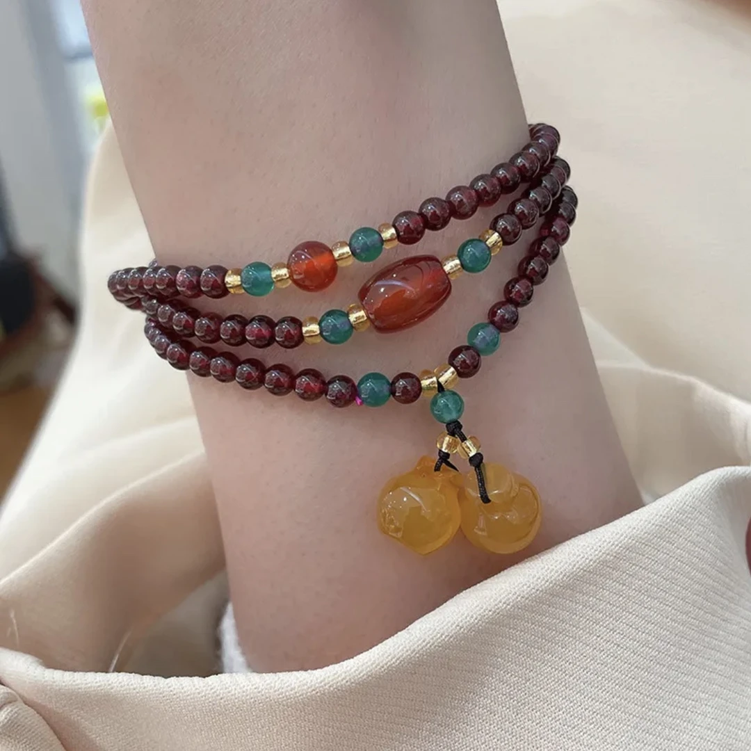 5mm大点位天然石榴石三圈手串