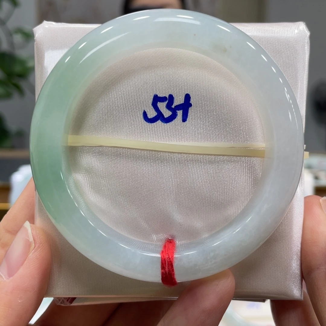 翡翠未镶嵌手镯翡翠