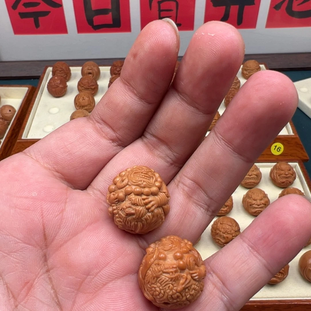 B***t核桃吊坠祥龙伏虎1.9