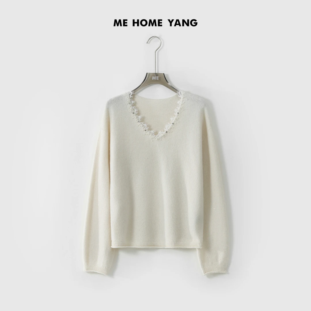 ME【蕾丝钉珠小V领】绵羊毛混纺无缝一体保暖百搭针织毛衣MEQA4813