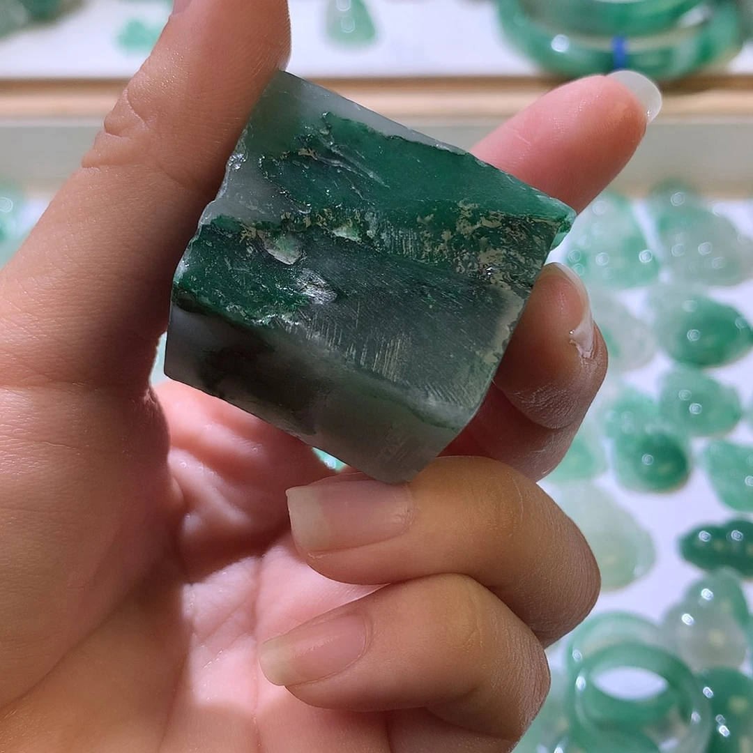 石英质玉未镶嵌珠宝半成品