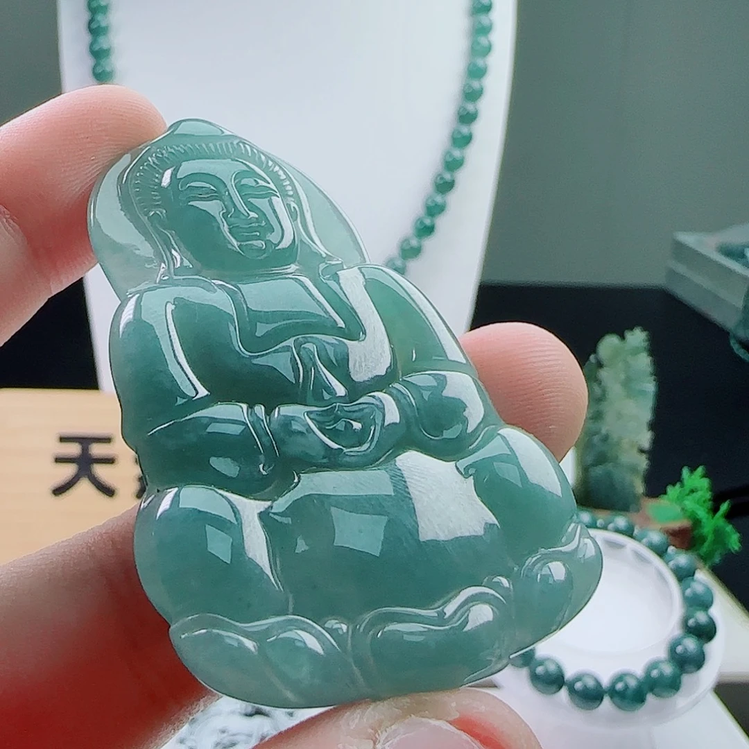 翡翠未镶嵌颈饰1111