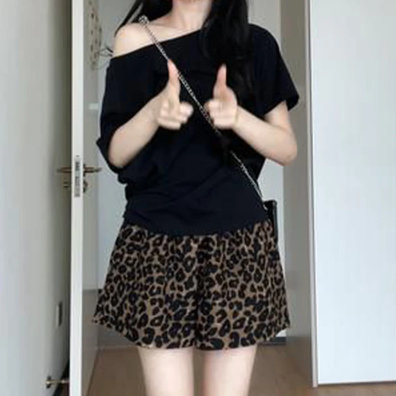 松紧腰豹纹休闲短裤女2025夏新款胖mm大码女装高腰显瘦阔腿裤热裤