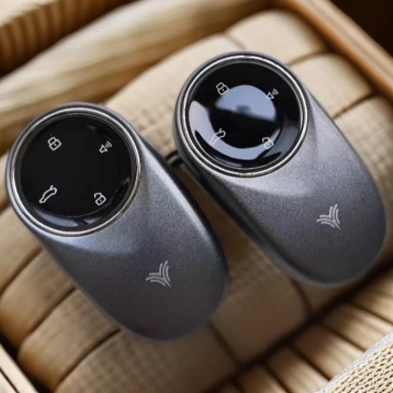 适用23新款哪吒S智能卡遥控器钥匙替换外壳原厂外壳47芯片