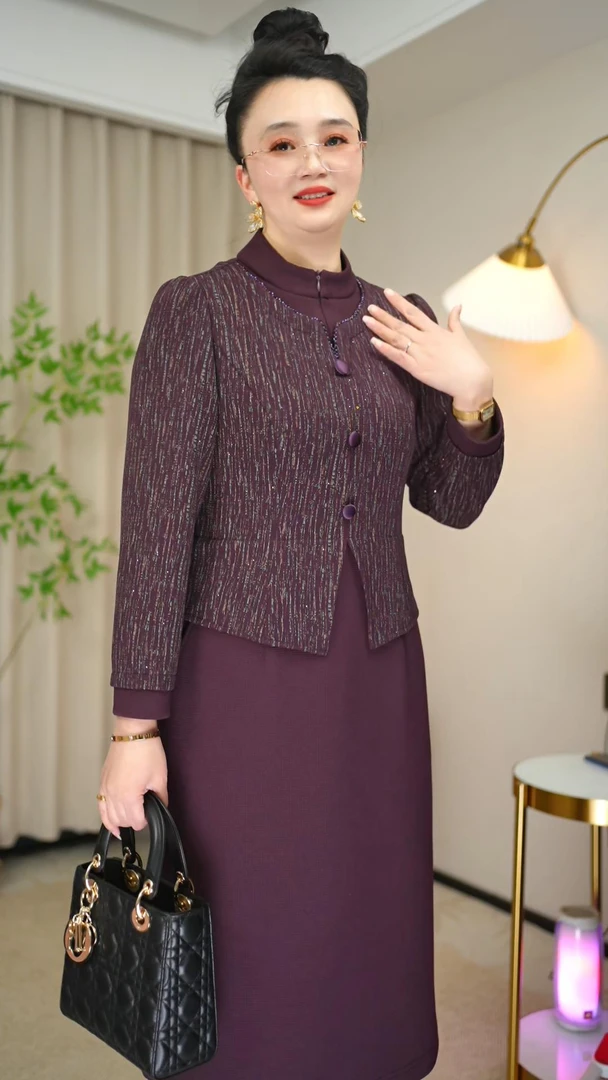 春季新款洋气大码假两件妈妈装连衣裙大气气质遮肉LYQ5