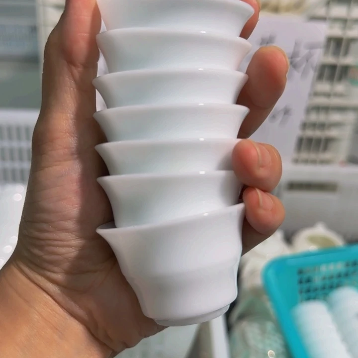 微瑕冰种竹节杯35毫升24个一组