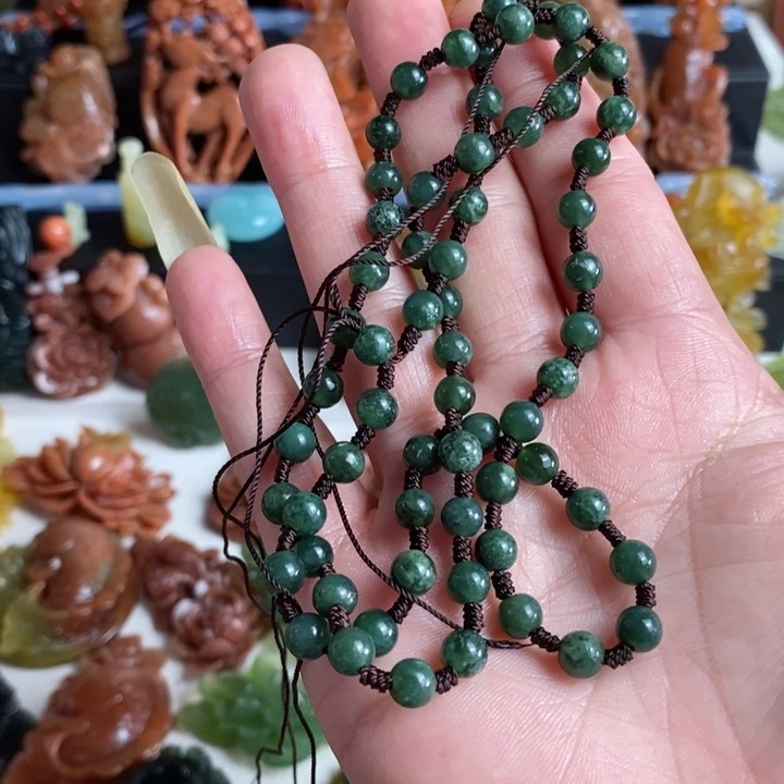 蛇纹石玉未镶嵌颈饰辉***命