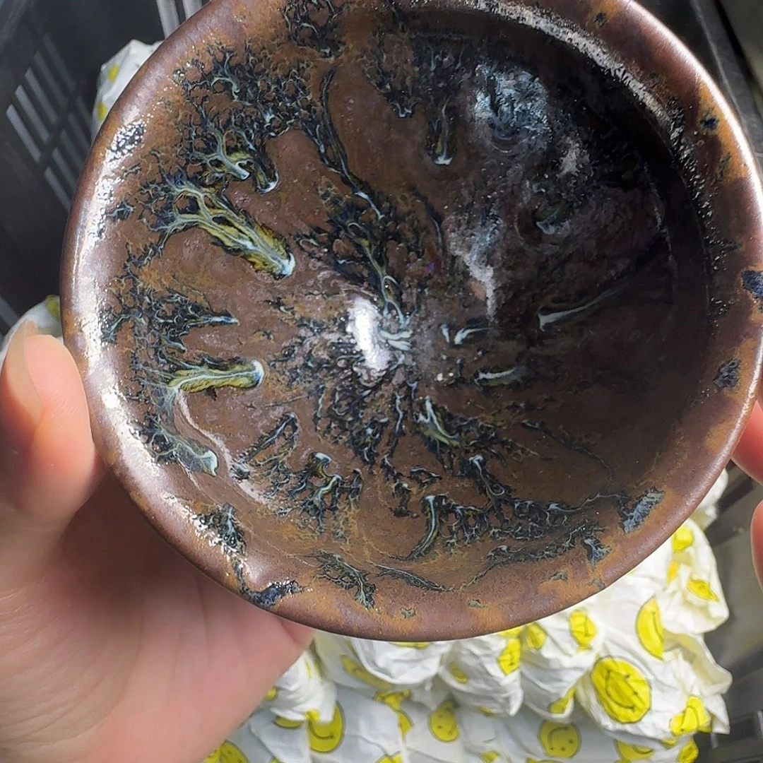 茶盏你在干什么吃饭呢