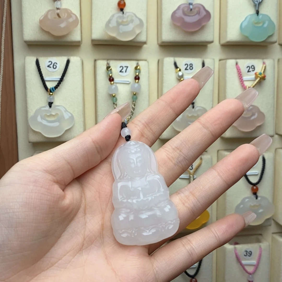 石英质玉未镶嵌吊坠(赠链)W****?