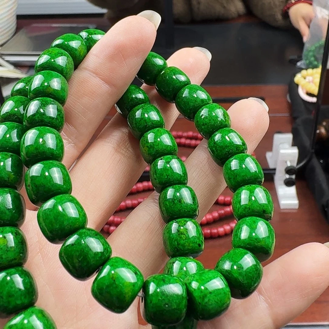 香榧木花梨木红花是最