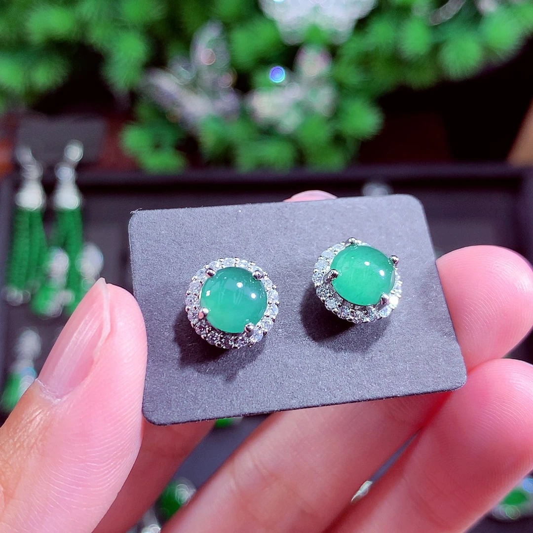 颈饰未镶嵌翡翠天然