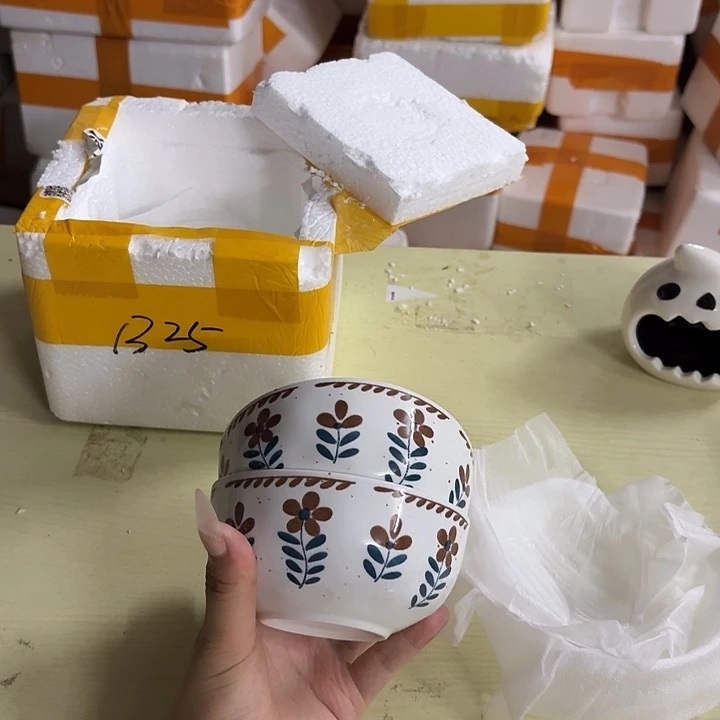 搪瓷B25碗两个哈哈
