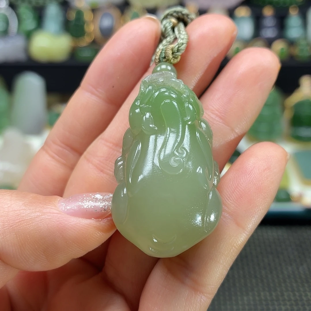 和田玉未镶嵌颈饰精品漏