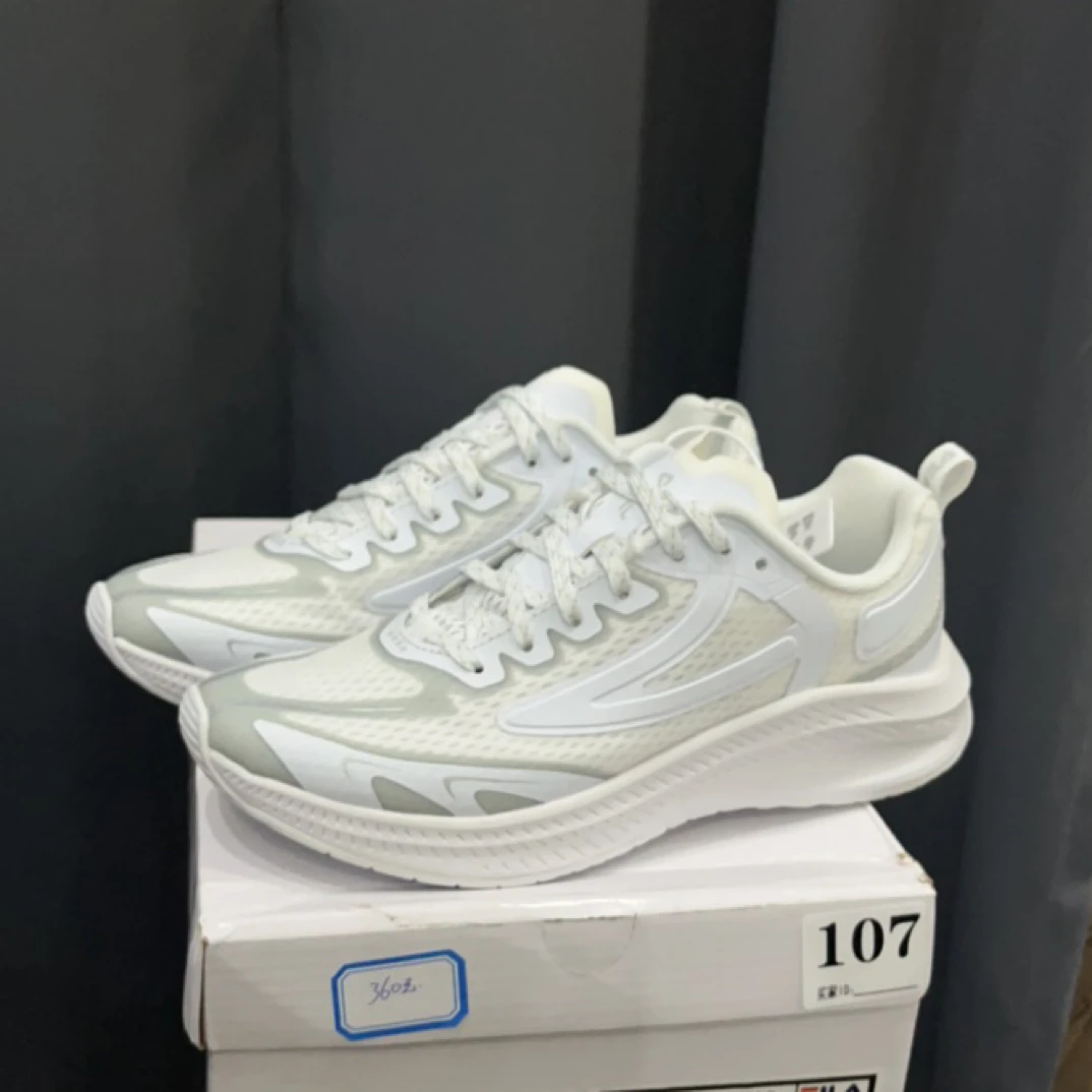 C.仓.fila/斐乐 38.5码内长245特价链接跑步休闲老爹鞋