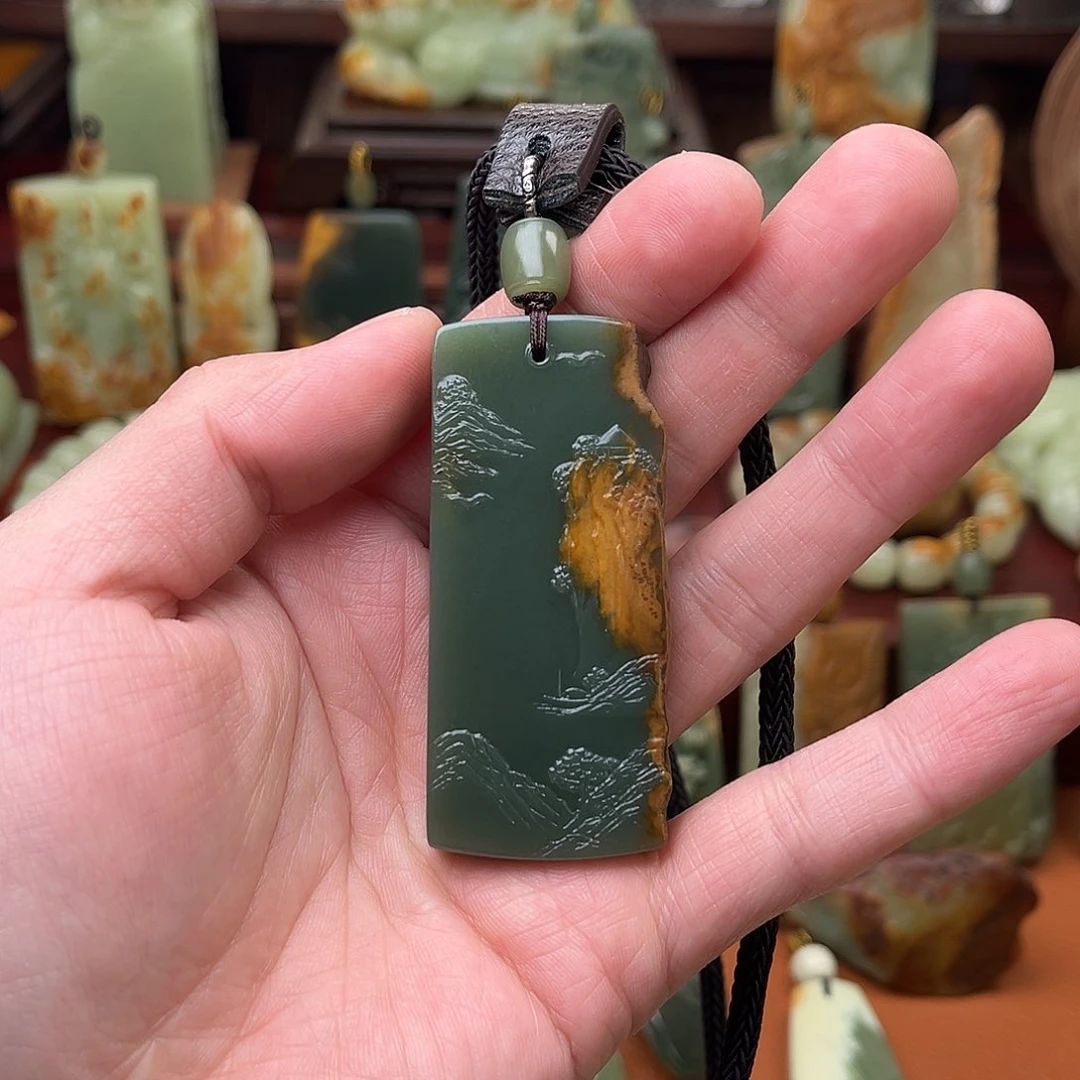 岫岩河磨玉（透闪石质玉）颈饰未镶嵌扶*