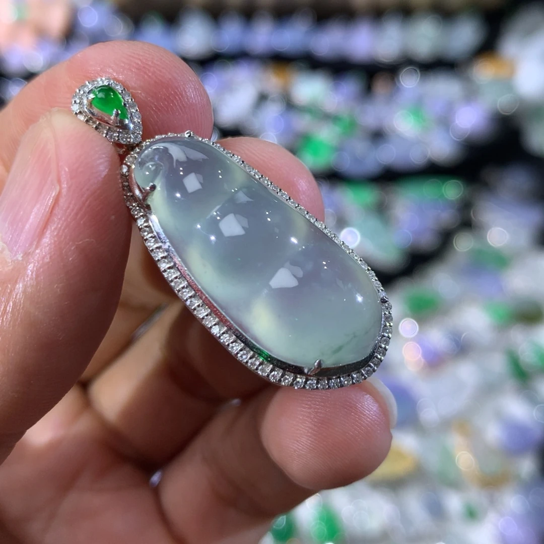 翡翠18K金镶嵌吊坠(不含链)