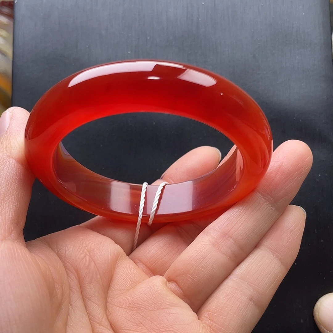 玛瑙/玉髓未镶嵌手镯56圈口