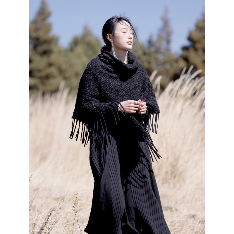 游尘衣物/苏披肩