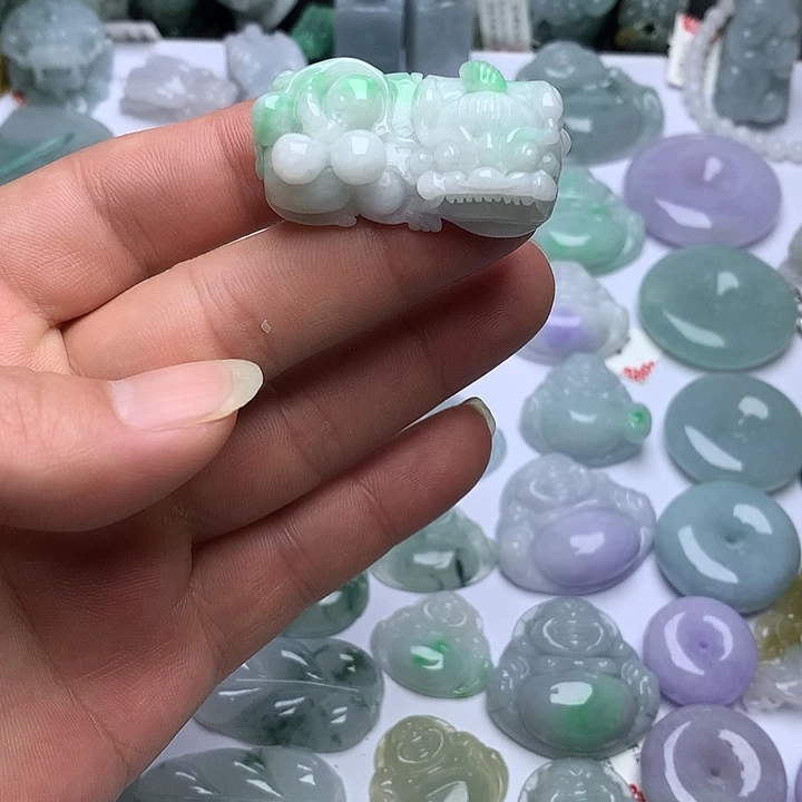 翡翠未镶嵌颈饰天然翡翠
