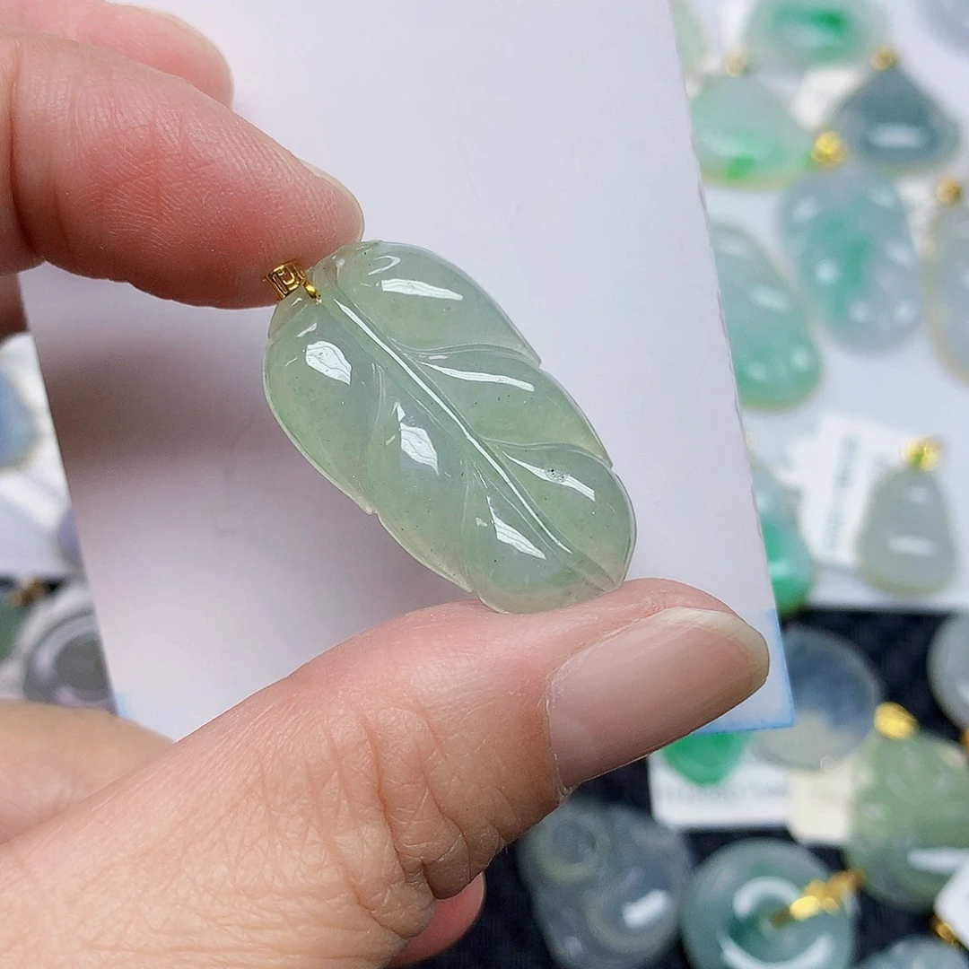 翡翠18K金镶嵌颈饰345778