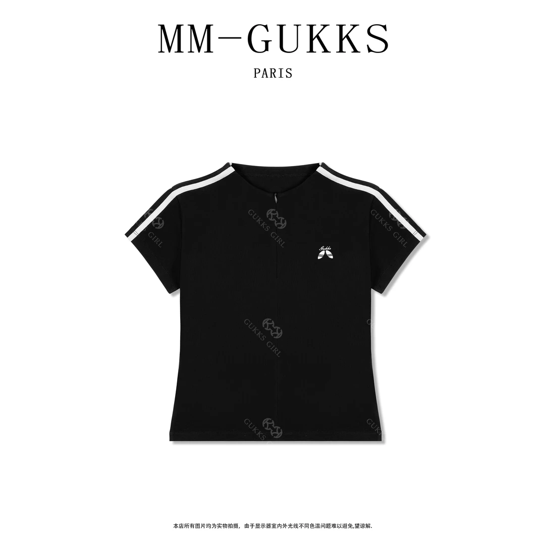 明明GUKKS『百搭公式』夏季设计感线条正肩袖修身百搭T恤上衣女