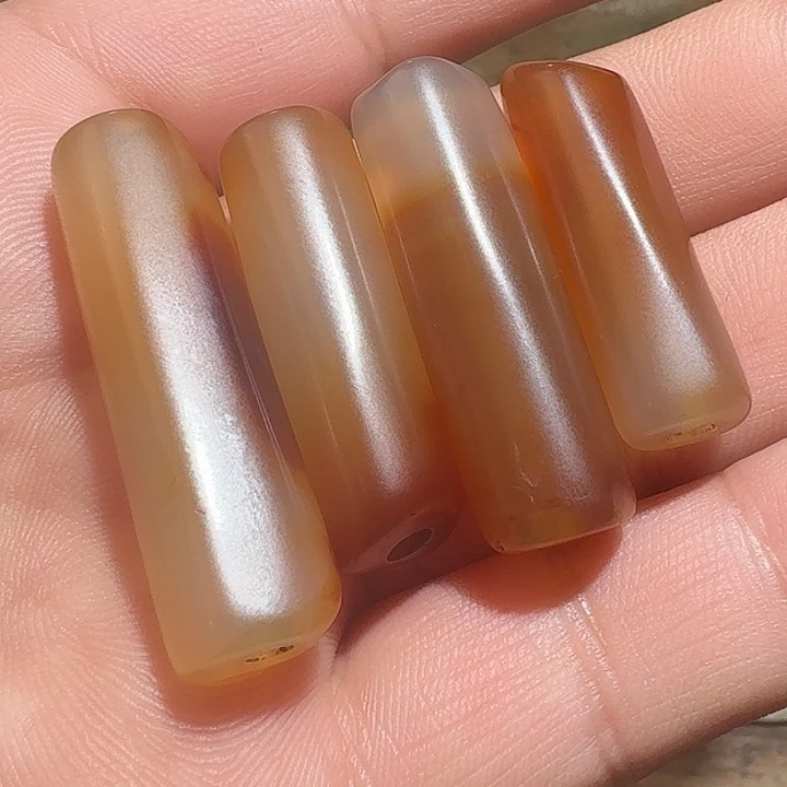 玛瑙/玉髓颈饰未镶嵌后*人