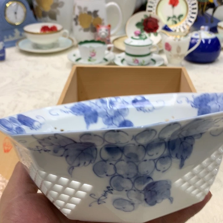 莉****瓷片哈哈哈哈哈哈