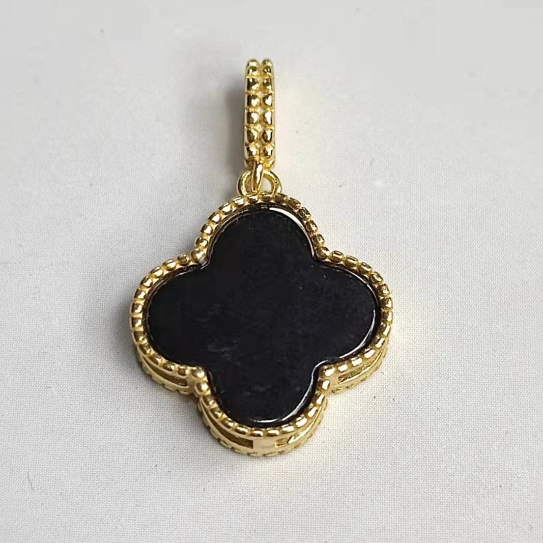 菲菲珠宝好*13065和田玉四叶草约15mm吊坠