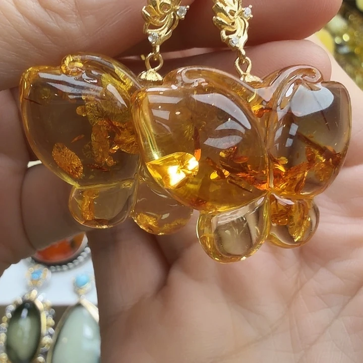 琥珀未镶嵌珠宝奇石