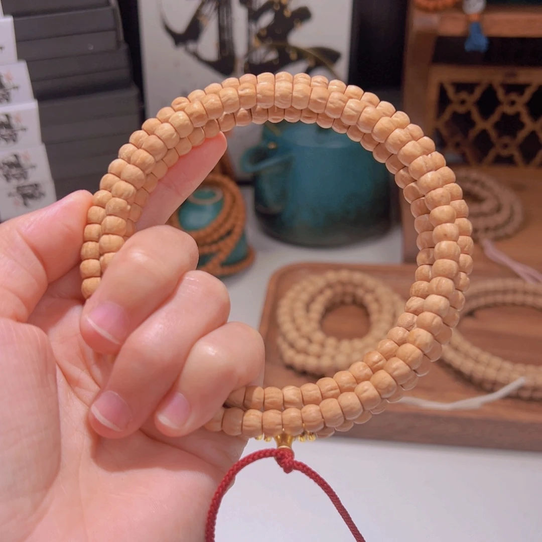 上***舜吊坠柏香籽/百香籽