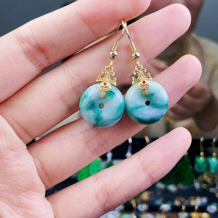 翡翠耳饰未镶嵌饰品