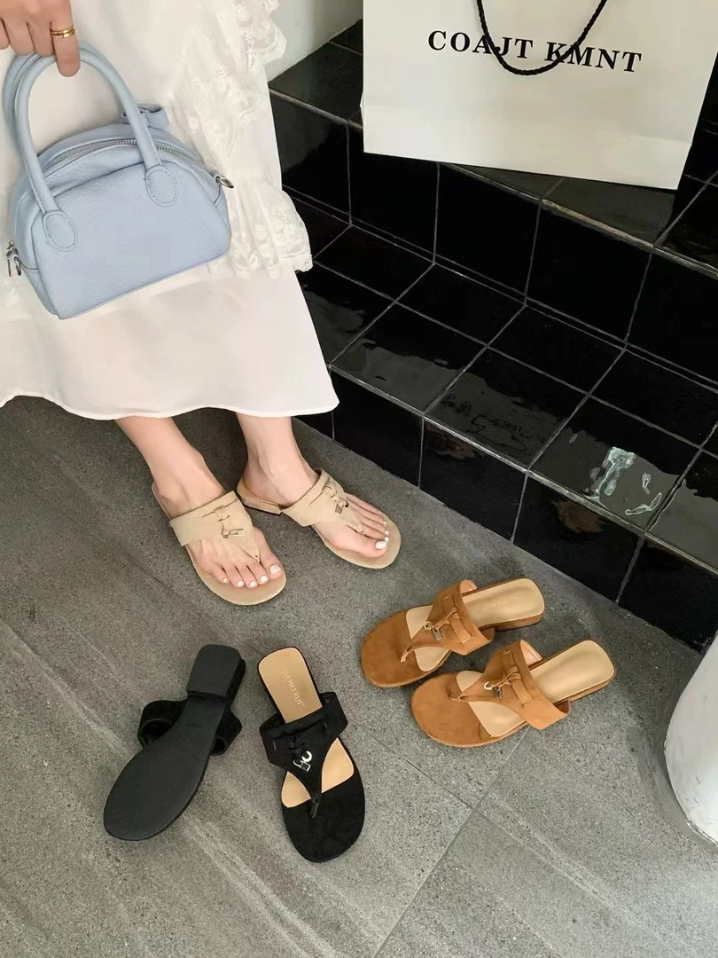 团团家 956-9 人字拖鞋女外穿2025夏季新款粗跟小众夹脚趾复古