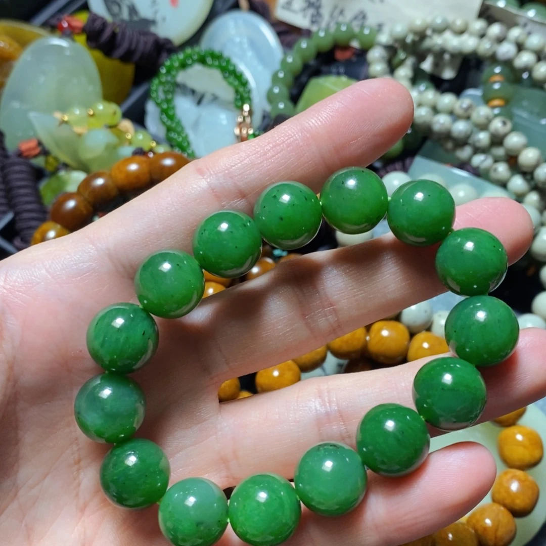 和田玉（碧玉）未镶嵌颈饰