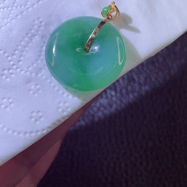 颈饰18K金镶嵌翡翠翡翠