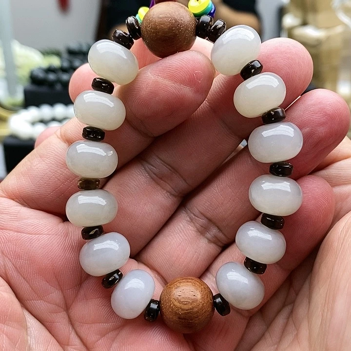 【闪购商品】未镶嵌手链和田玉烟紫