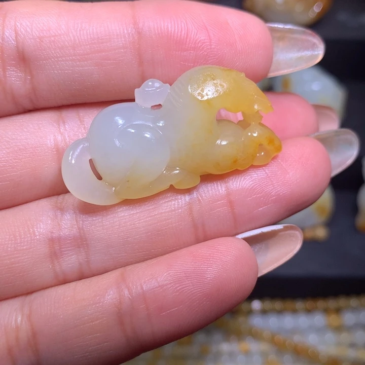 颈饰未镶嵌和田玉