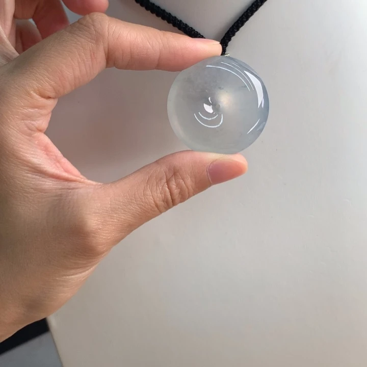 颈饰未镶嵌翡翠…..