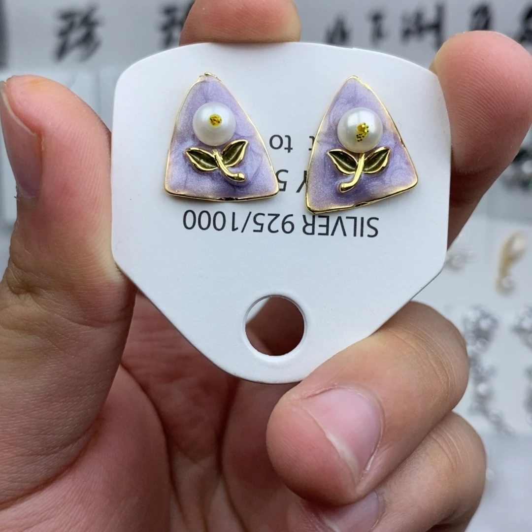 淡水珍珠耳饰未镶嵌