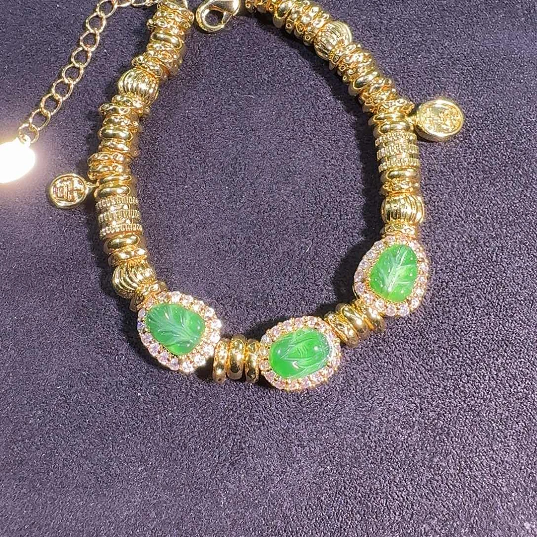 翡翠未镶嵌手链貔貅